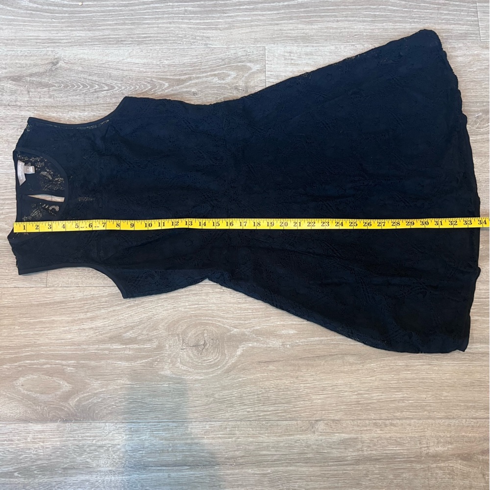 Banana Republic Factory Lace black skater dress sleeveless zip back - Picture 7 of 7